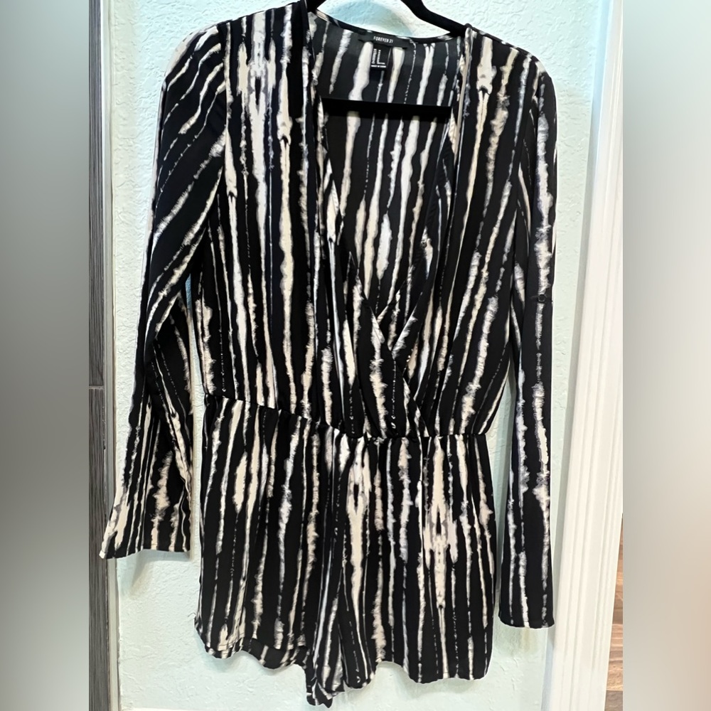 Forever 21 Long-sleeve Romper